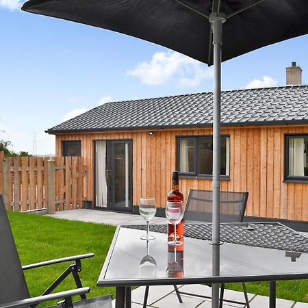 Y Gorlan Villa Llanllechid Luaran gambar